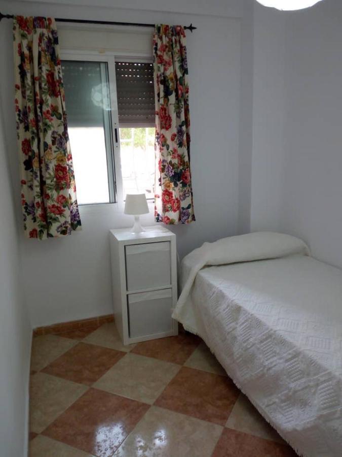 Piso Cerca De La Playa Victoria Apartment Cadiz Bagian luar foto